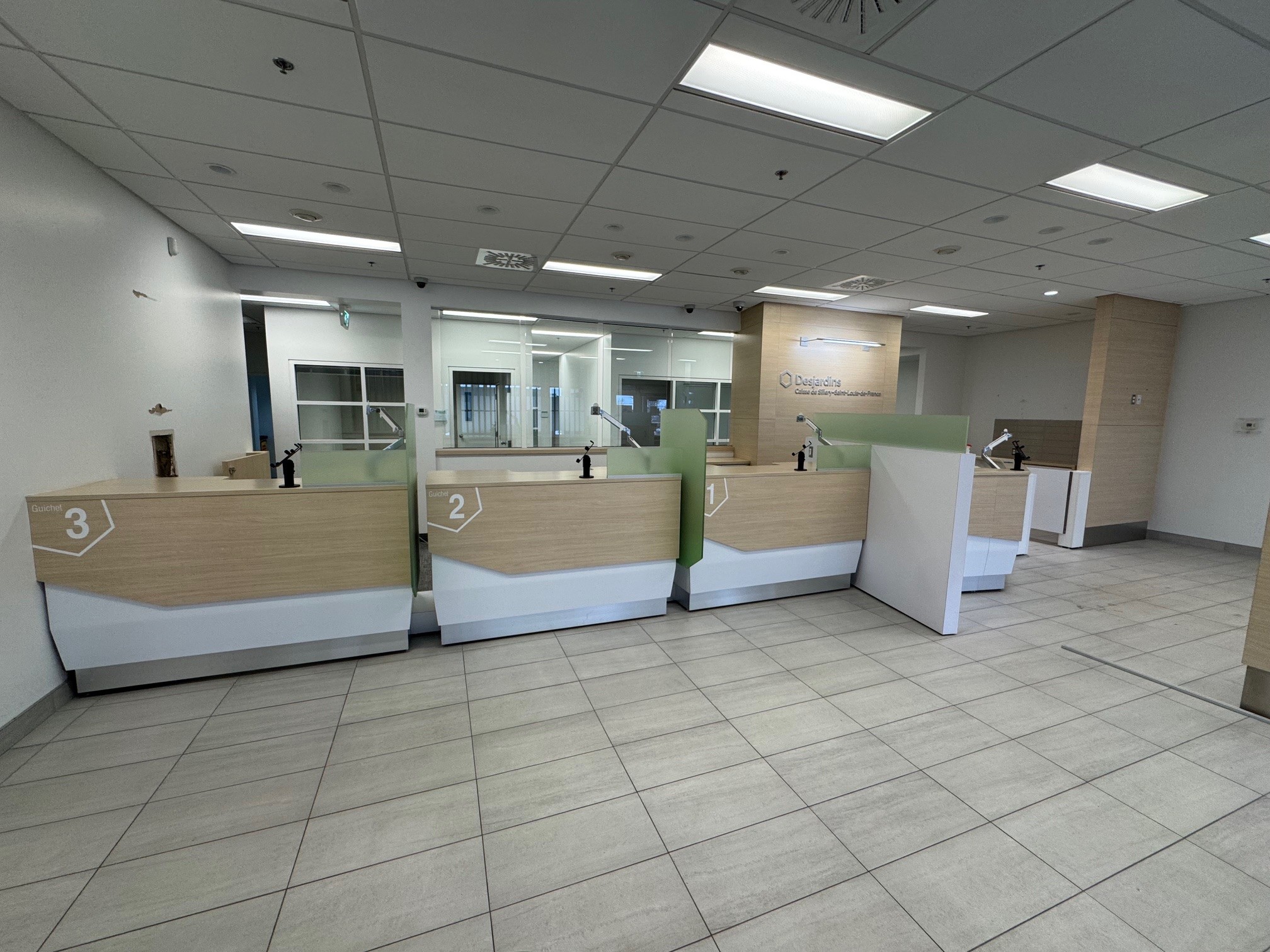 Place Saint-Louis-de-France - Immeubles Simard